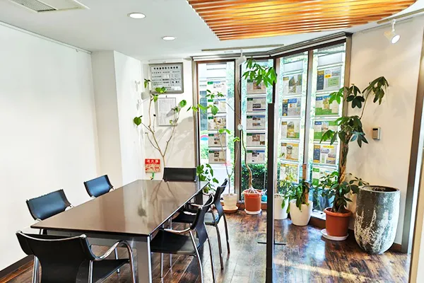 <{$review_item.list[i].name}>